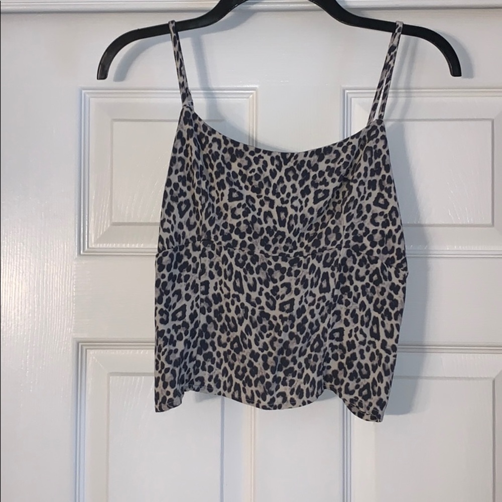 AEO black and gray leopard tank